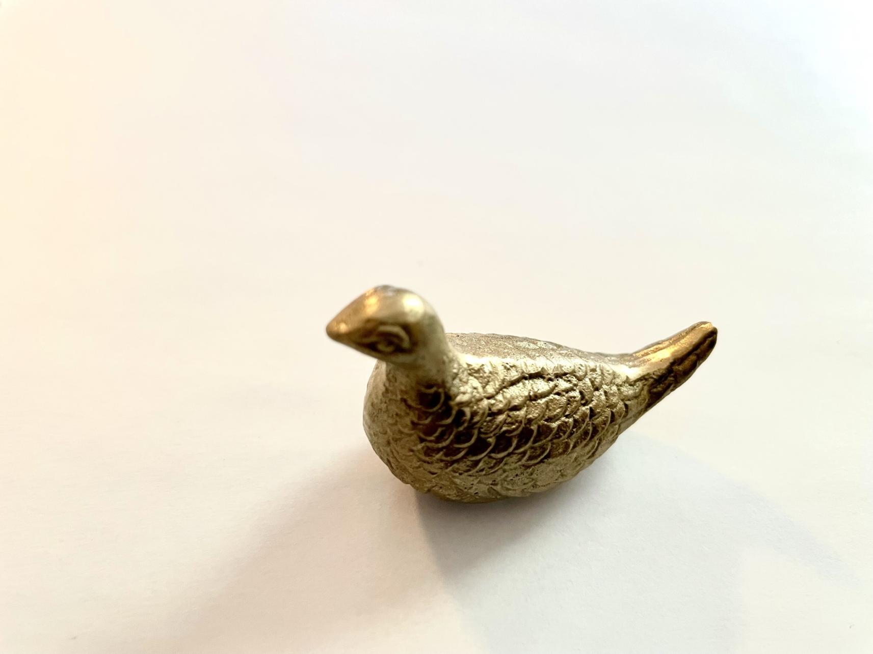 ３．高岡の伝統工芸の美しさが光る「雷鳥のはしおき」-1
