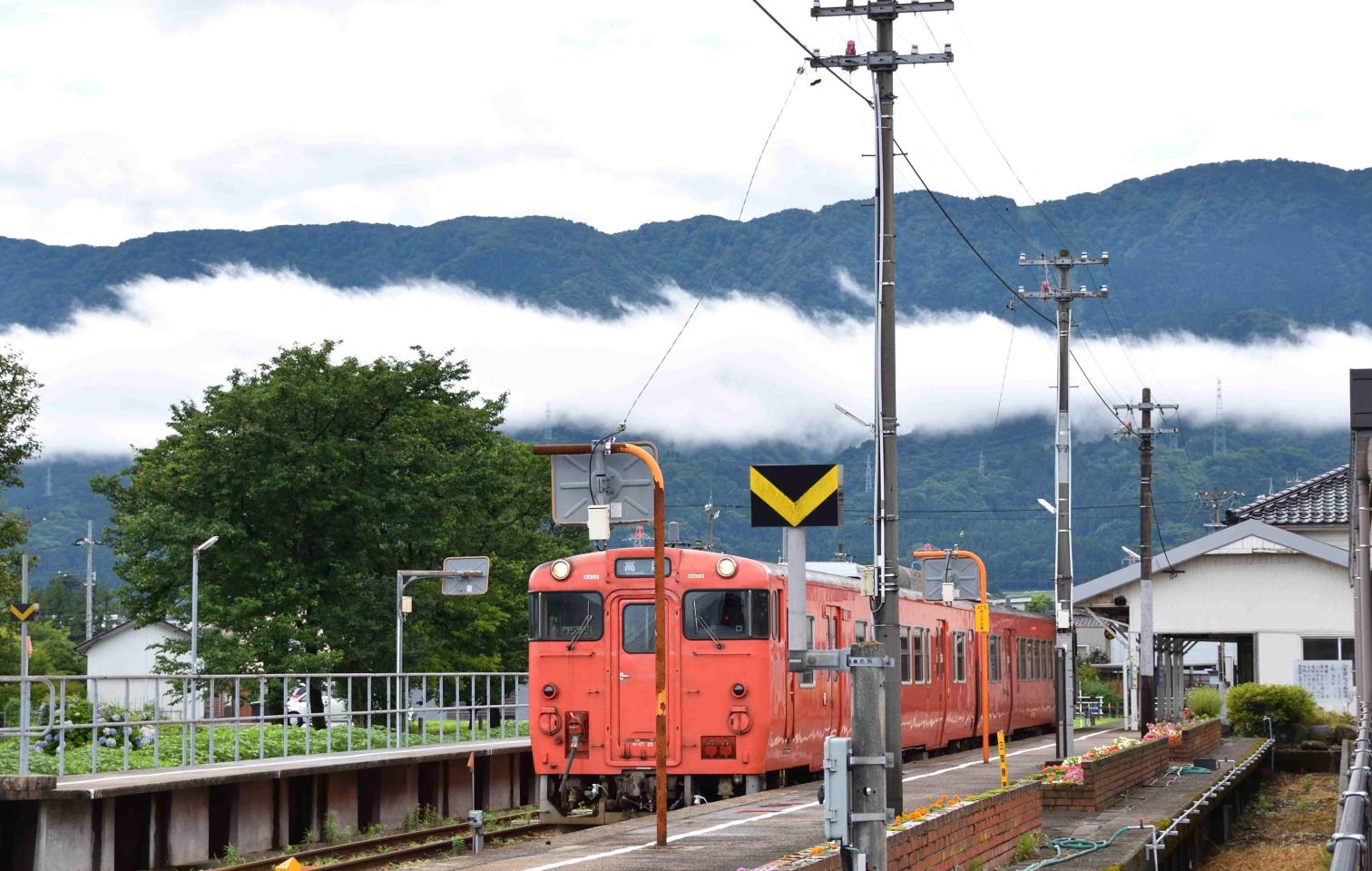 まずは城端駅へ-1