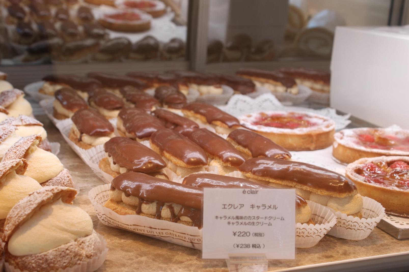 「ラ・メゾン ド ジュン」一度食べたらやみつきのキャラメルエクレア【富山市】-2