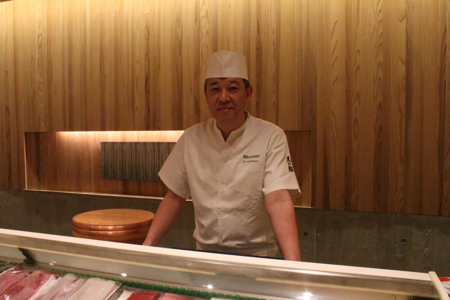 富山城の近くにある人気店「美乃鮨」でいただく富山湾鮨！-3