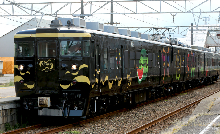 イベント列車「とやま絵巻」-1