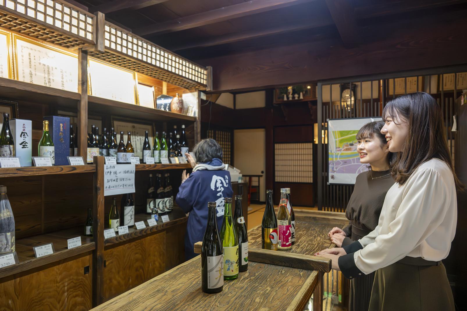 Brewing sake with a focus on ingredients and techniques.-3