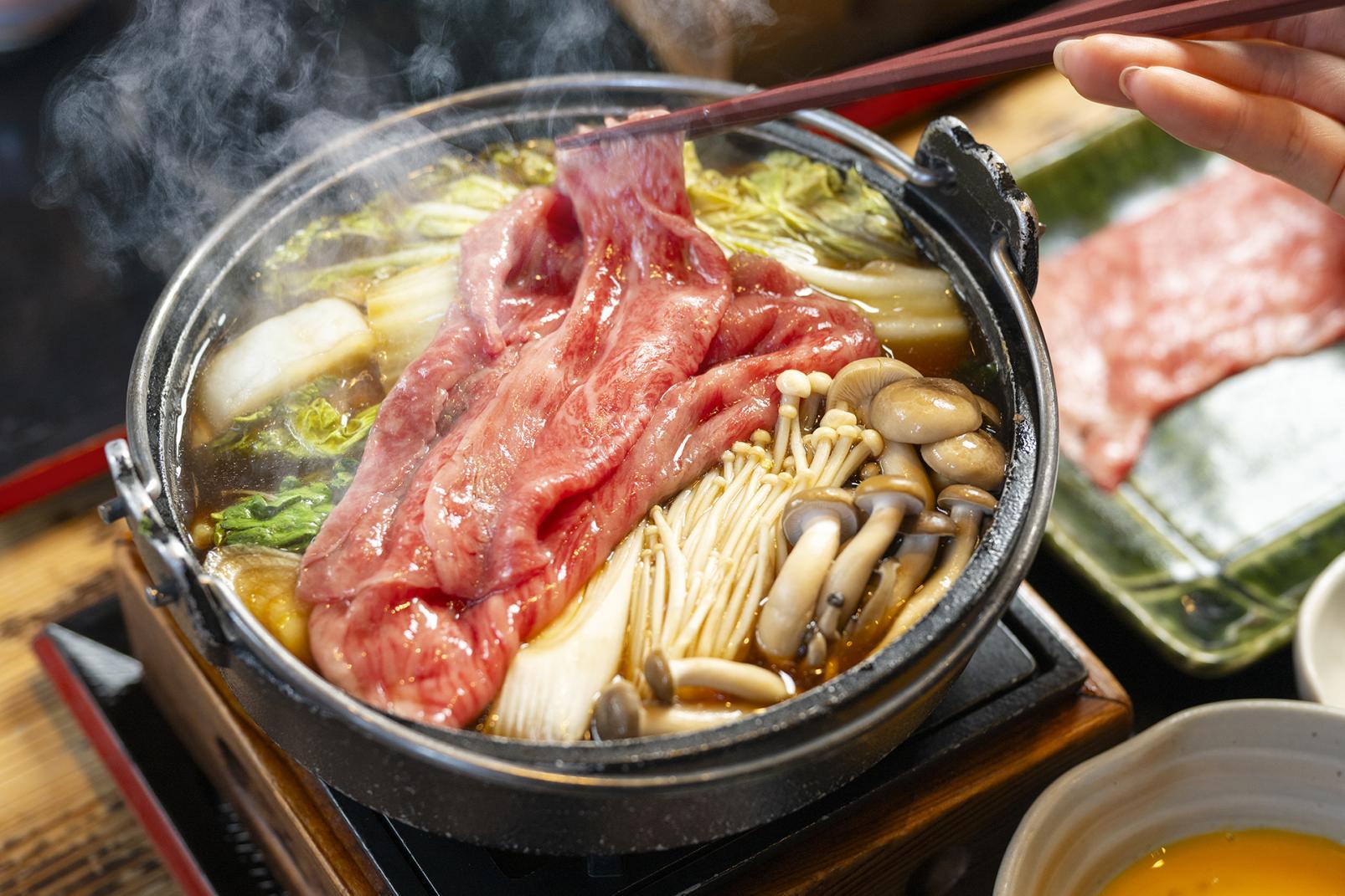A sake-themed park where you can also savor Hida beef.-1