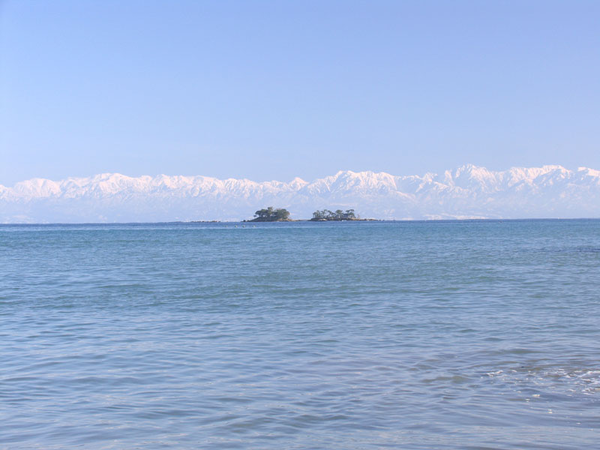 とやまビューポイント「灘浦海岸 から見る 虻が島」