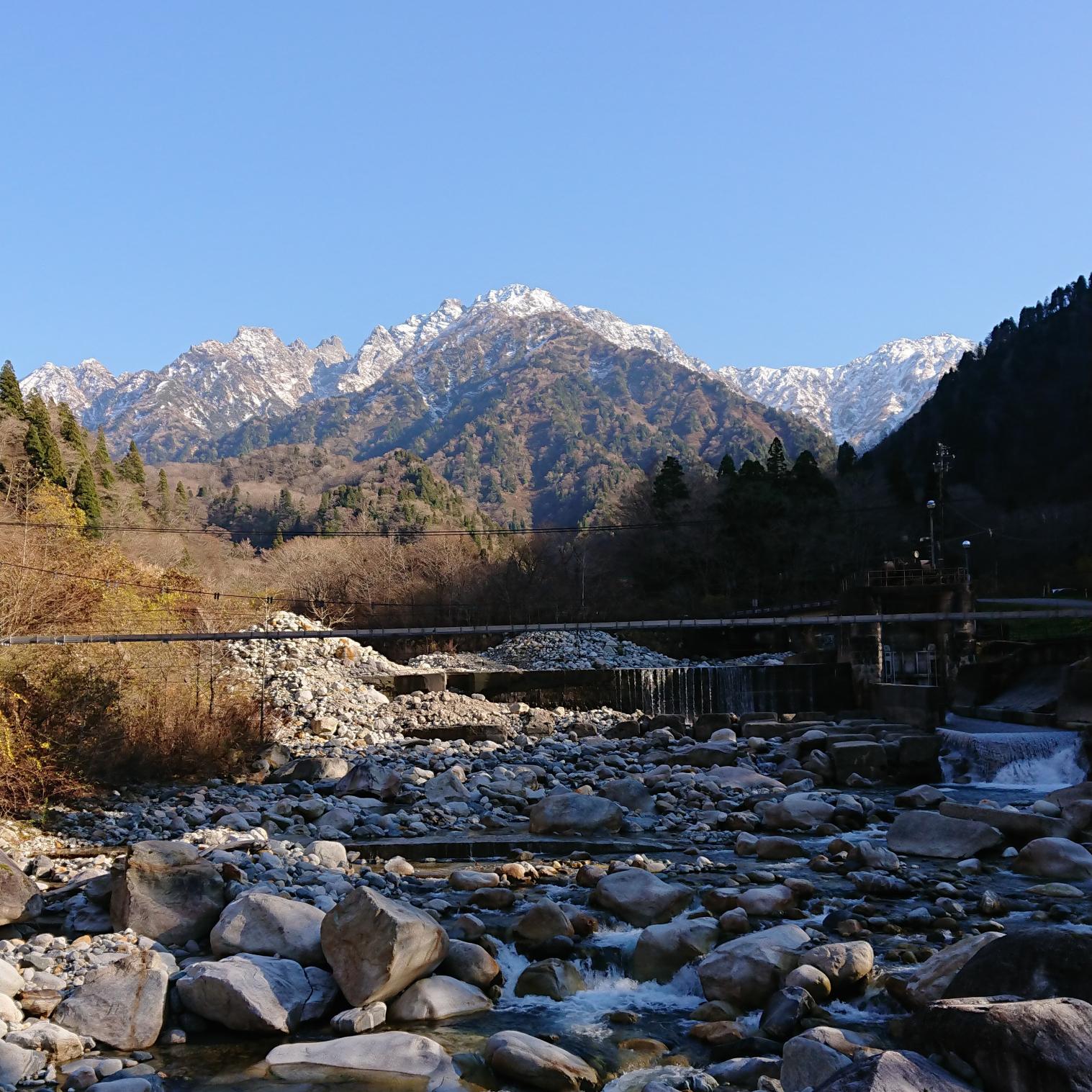 早月尾根からの剱岳登山の基地